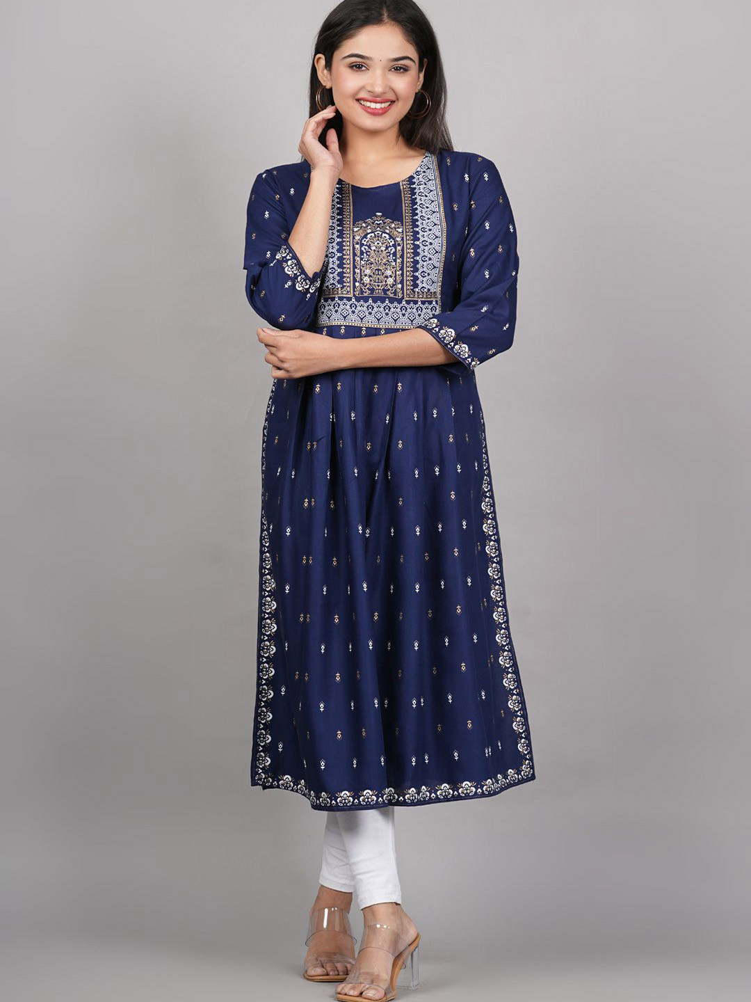 

ANNAYEMA APPARELS Women Floral Printed Naira Cut Kurta, Blue