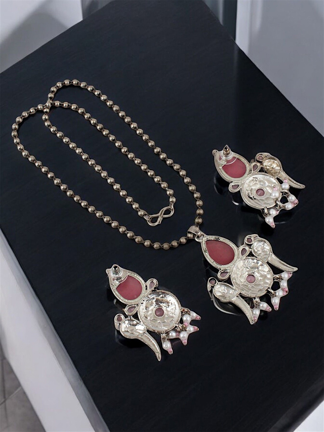 

LUCKY JEWELLERY Silver-Plated Stone Studded & Beaded Oxidised Jewellery Set