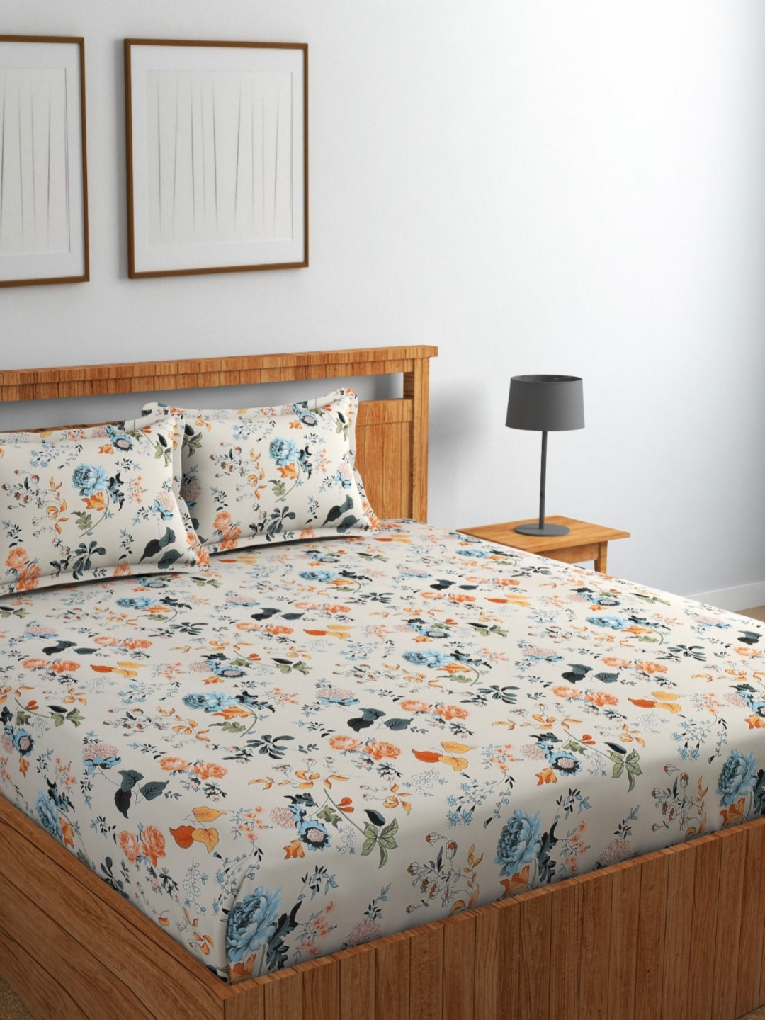 

Jizzby White & Black Printed 240 TC Cotton Queen Bedsheet Set 2.28 m x 2.54 m