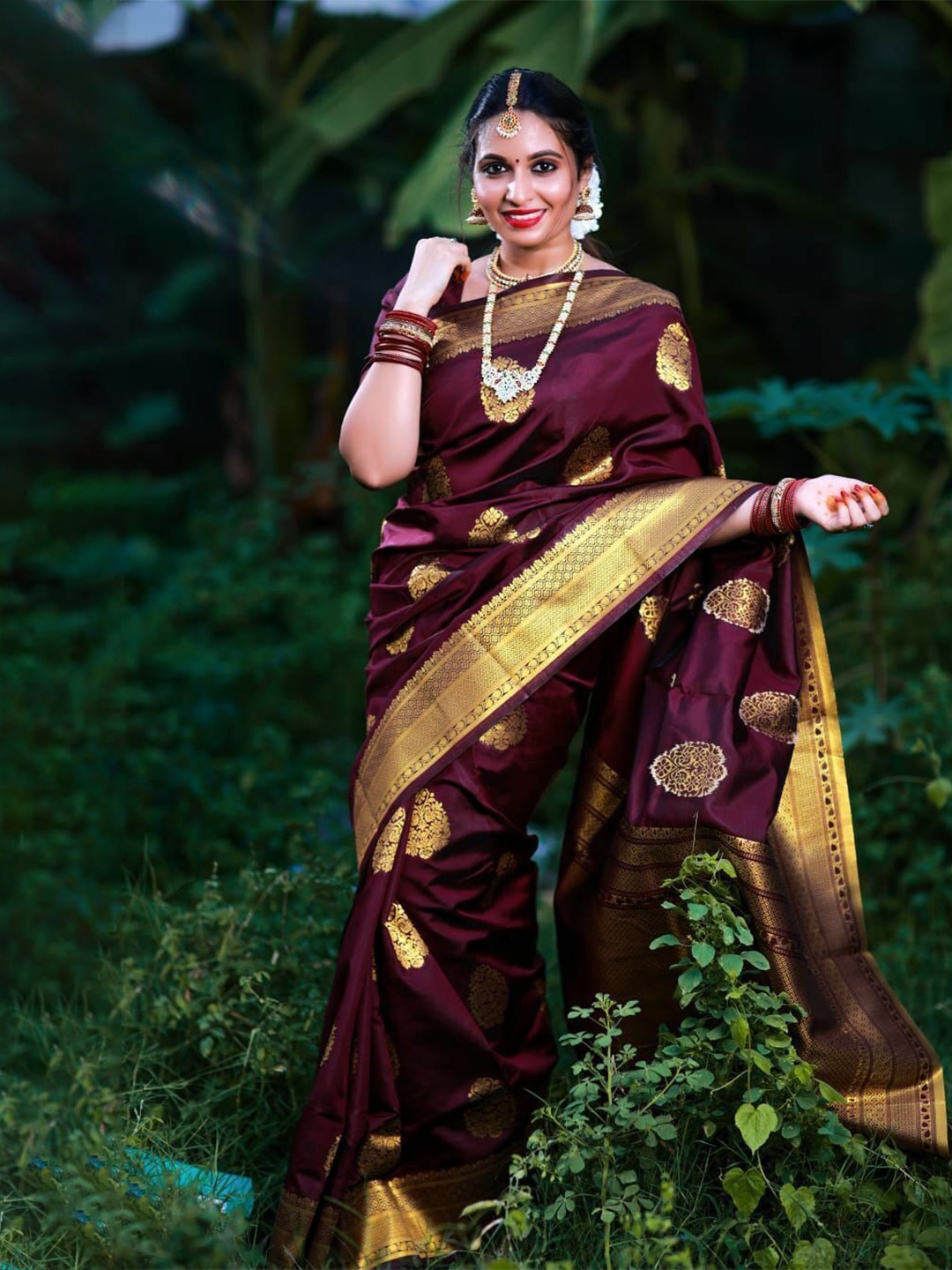 

bansari textiles Woven Design Zari Silk Cotton Banarasi Saree, Maroon