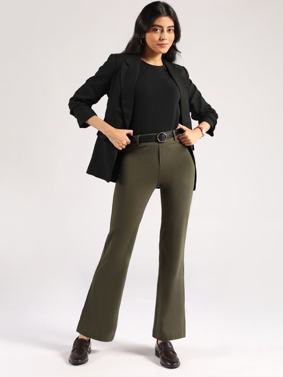 

Blissclub Women The Ultimate Flare Pants Lite Tall, Olive
