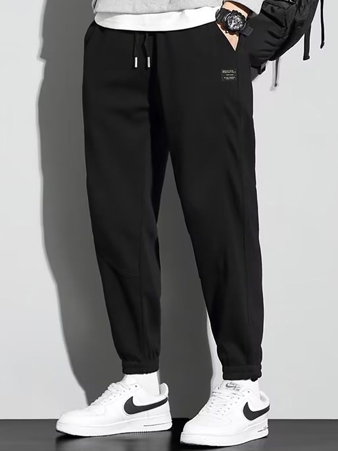 

StyleCast x Revolte Men Regular Fit Easy Wash Trousers, Black