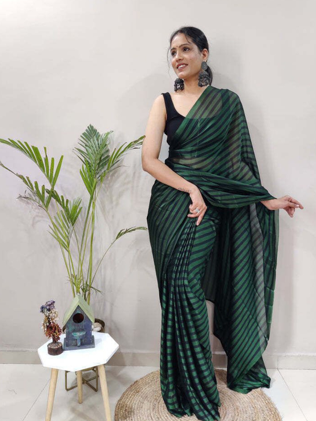 

bansari textiles Striped Saree, Green