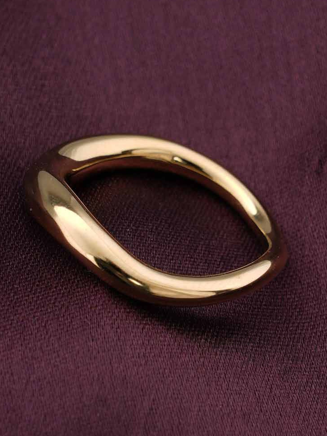 

PALMONAS Gold-Plated Stainless Steel Waterproof & Anti-Tarnish Wavy Band Ring