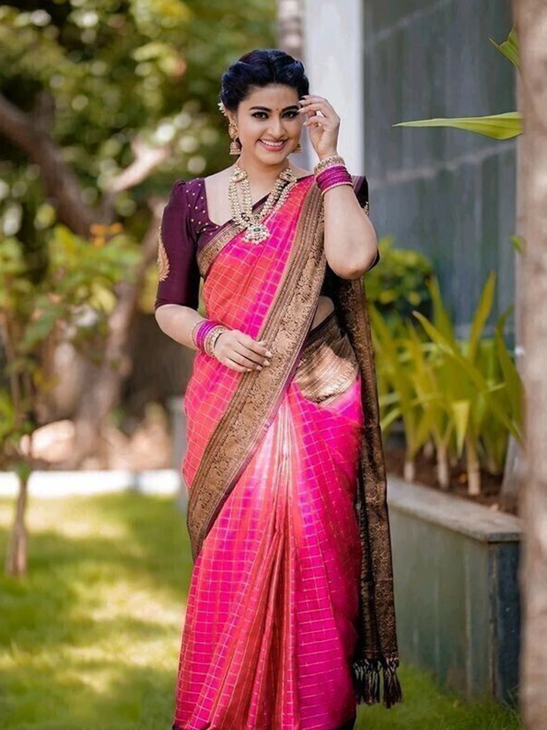 

bansari textiles Woven Design Zari Leheriya Saree, Pink