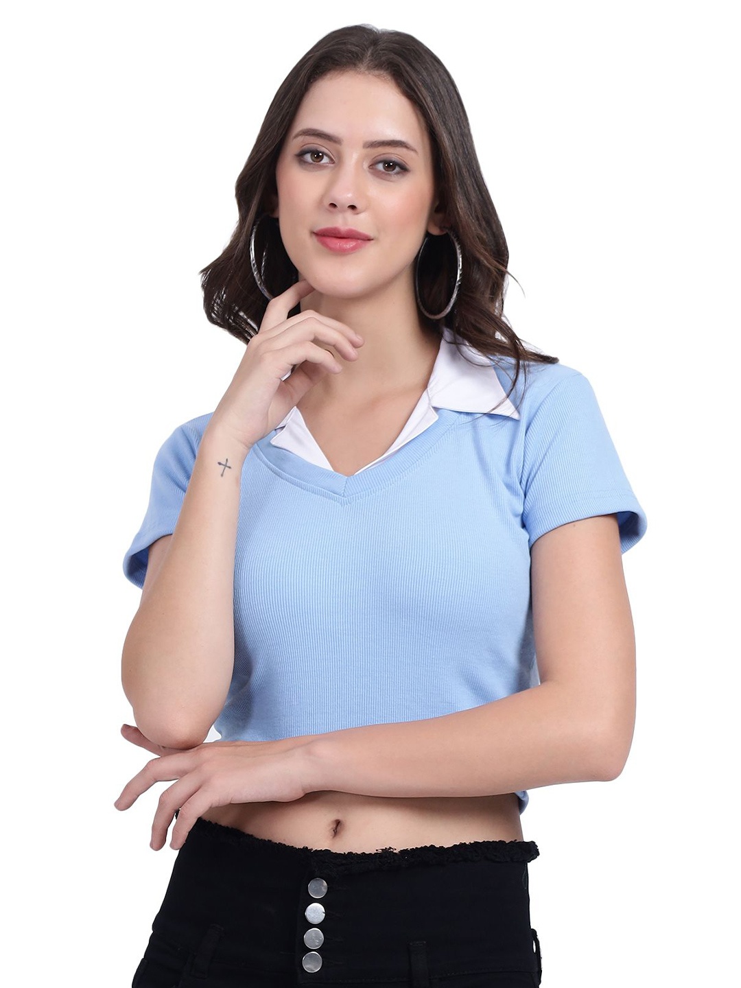

The Roadster Lifestyle Co Women Ribbed Crop Top With Collar, Blue
