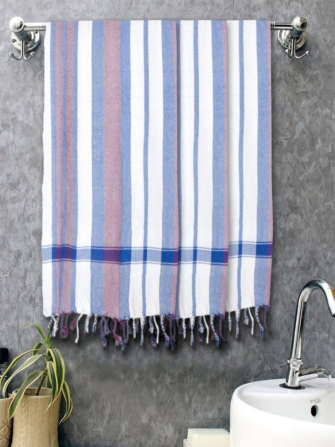 

FABINALIV White & Blue 3 Striped Cotton 225 GSM Bath Towel