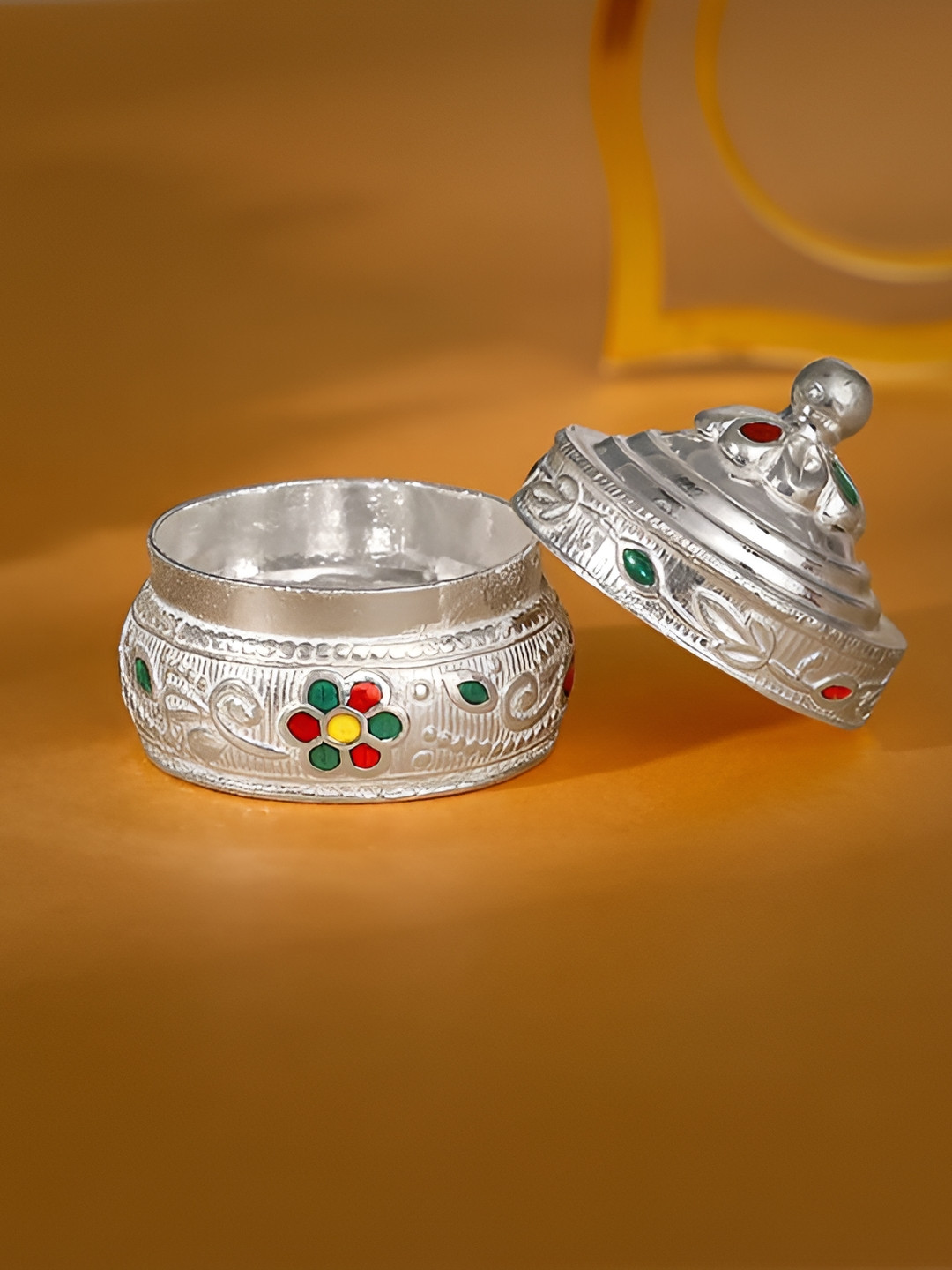 

GIVA 925 Silver and Yellow Jeevan Kumkum Box