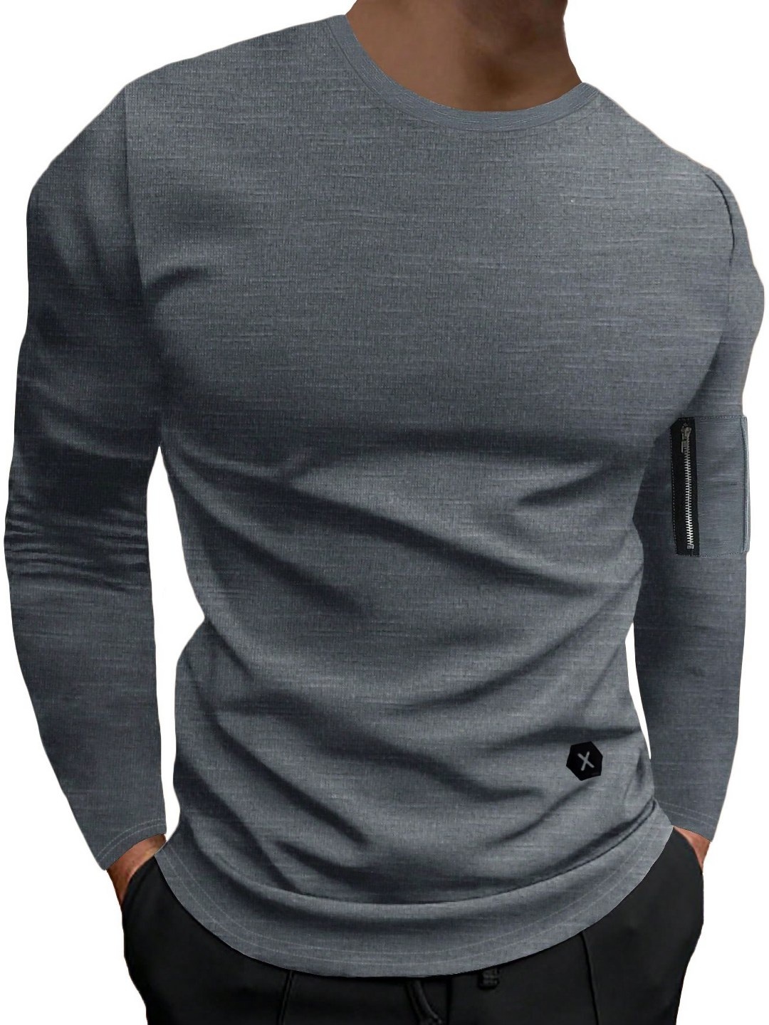 

StyleCast x Revolte Men T-shirt, Grey