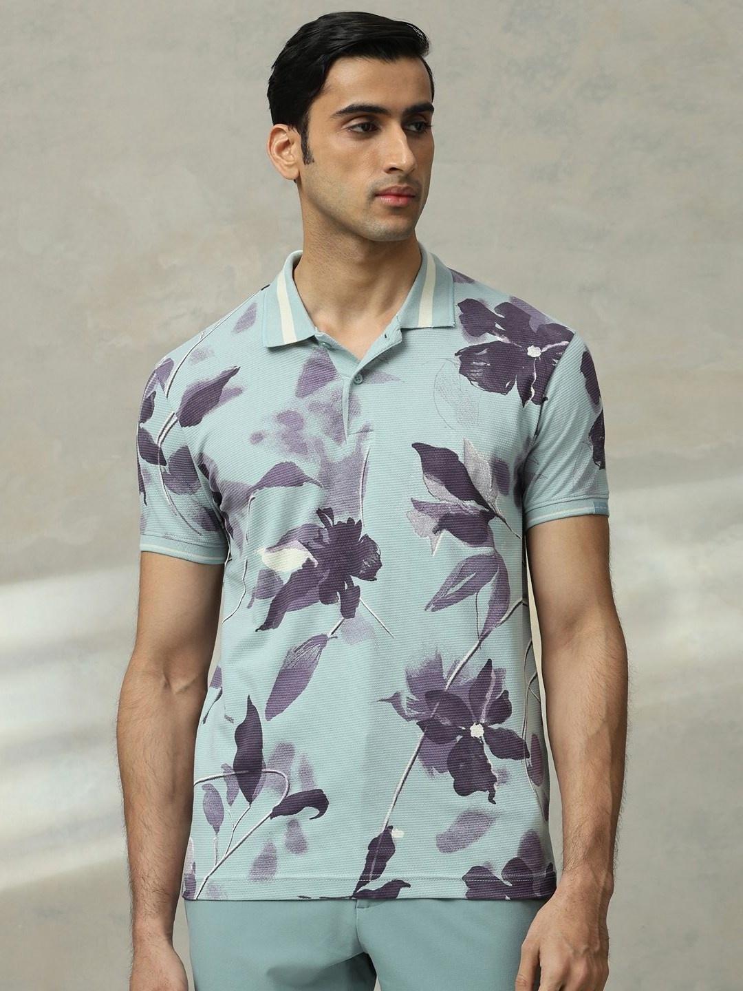

Mufti Men Floral Printed Polo Collar Cotton Slim Fit T-shirt, Sea green