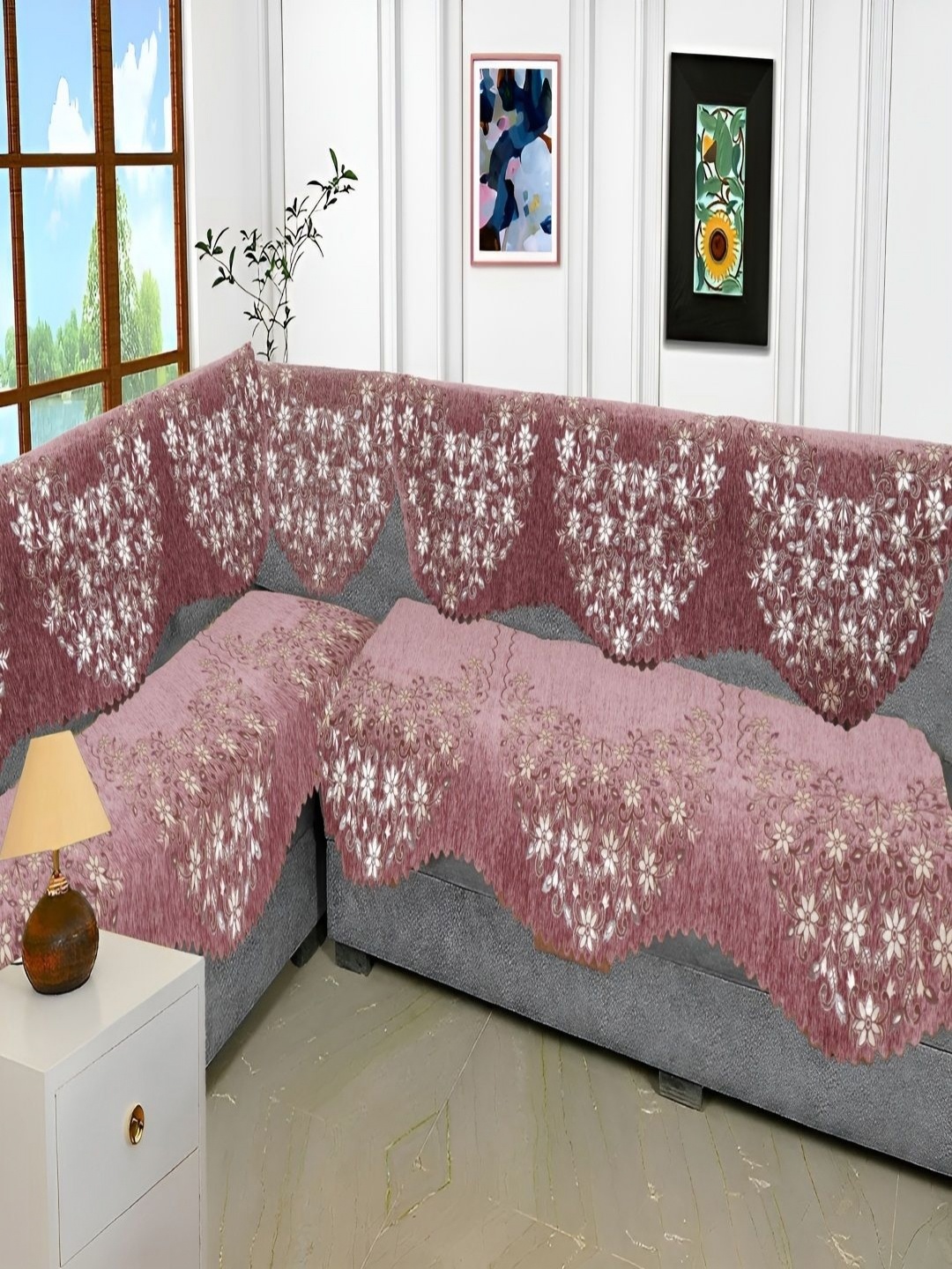

Fashion Throw Pink & White Printed Jacquard Sofa Cover