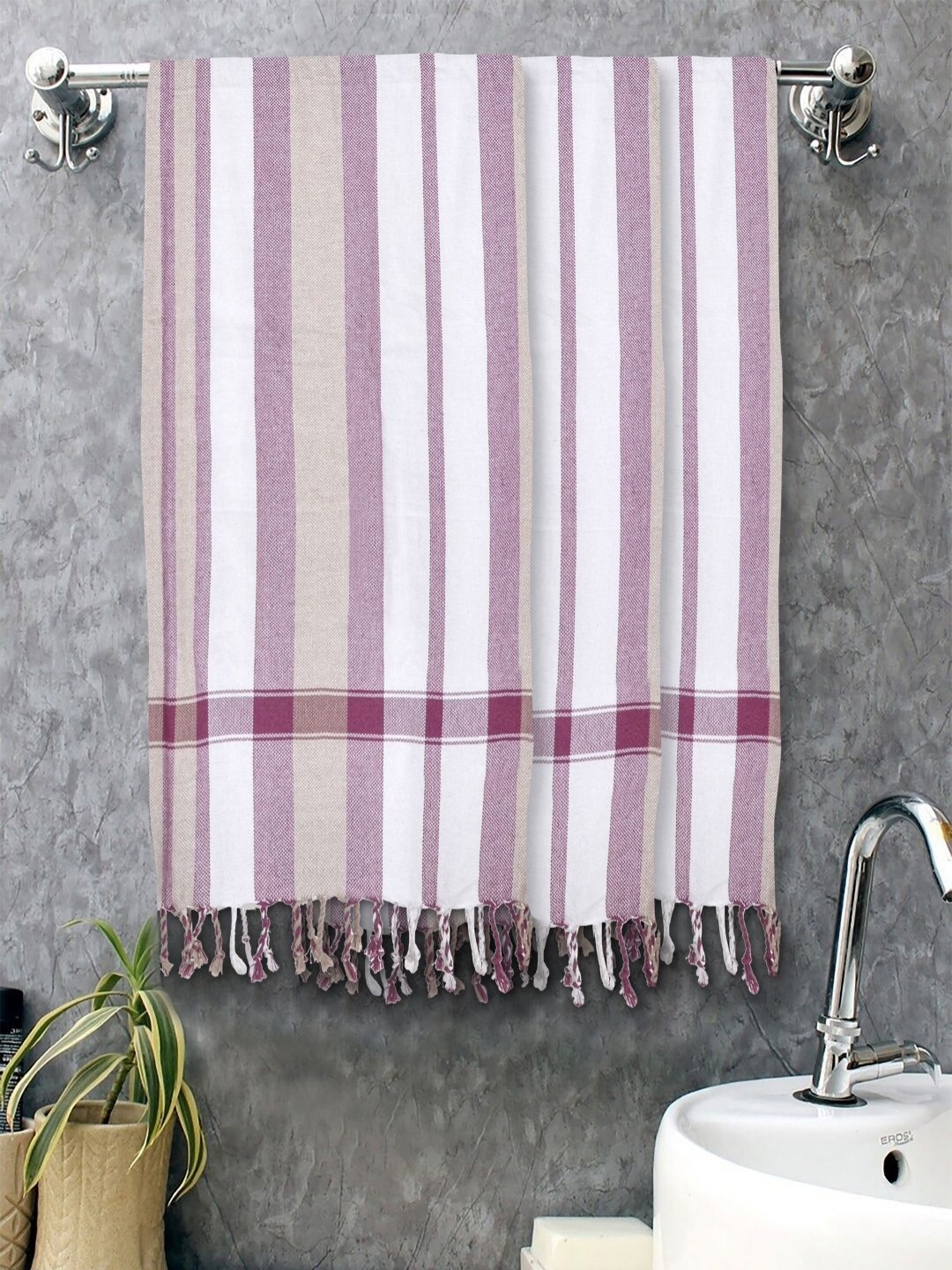 

FABINALIV White & Pink 3 Striped Cotton 225 GSM Bath Towel