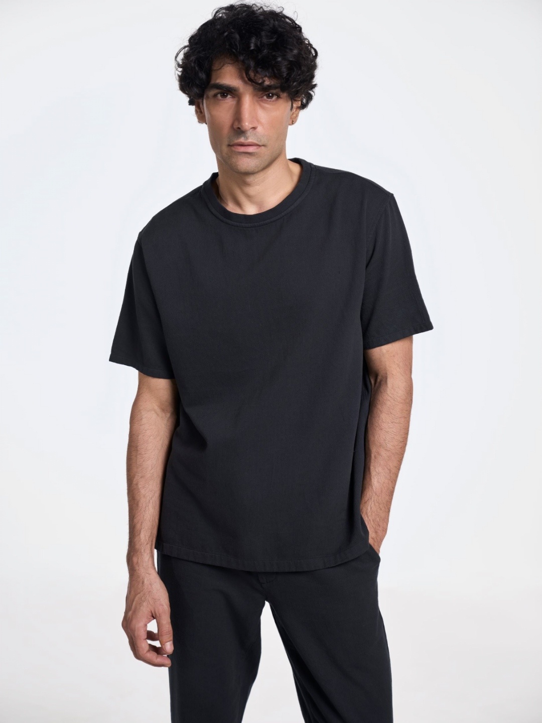 

Terra Luna Men Solid Round Neck Cotton T-shirt, Black