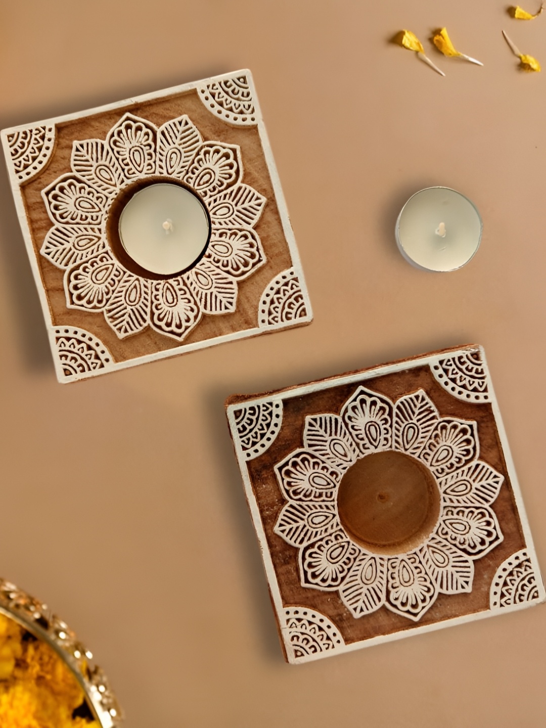 

MAATIR DESIGNS Tan & White 2 Pieces Wooden Candle Holder