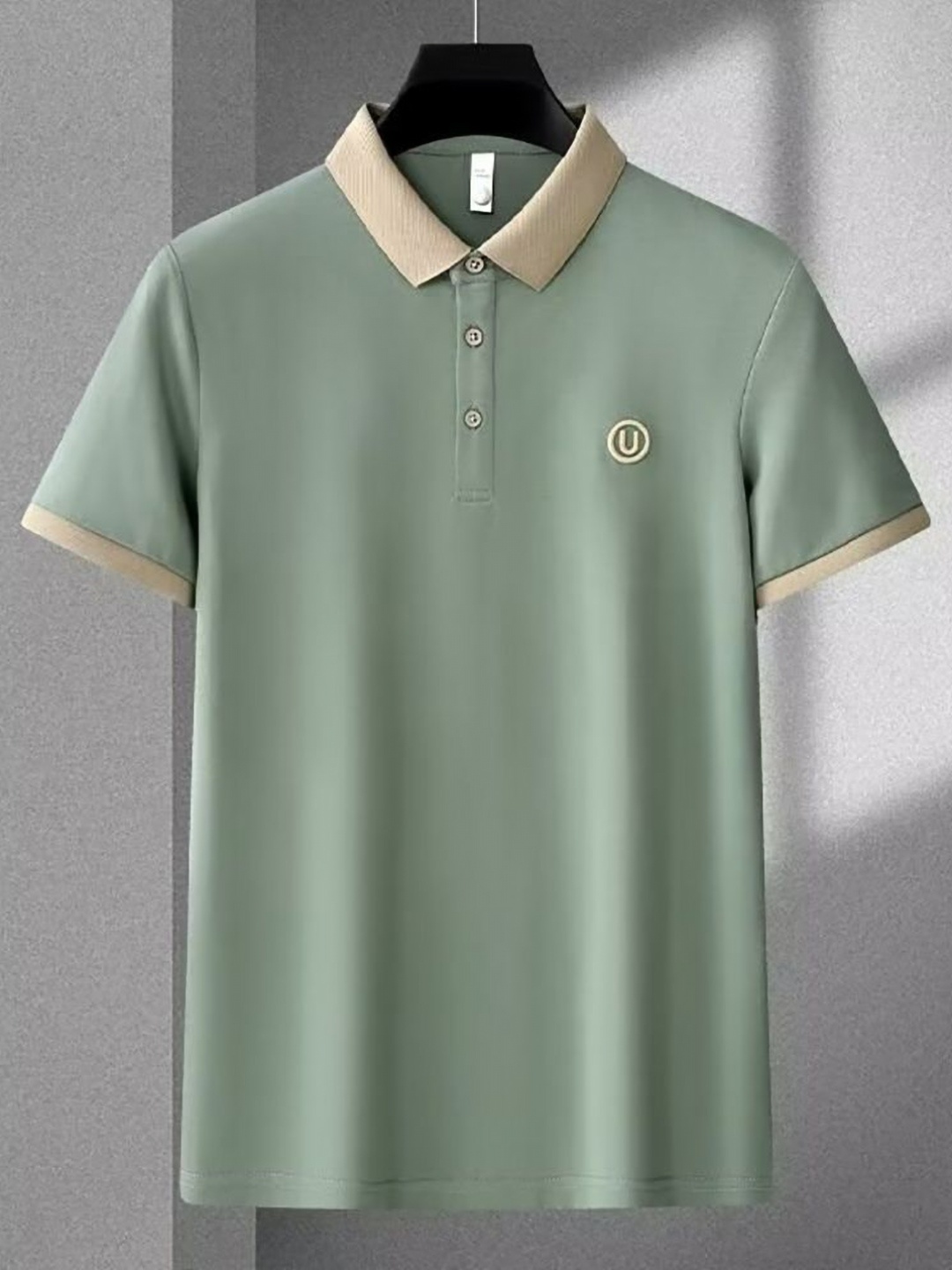 

StyleCast x Revolte Men Solid Polo Collar T-shirt, Green