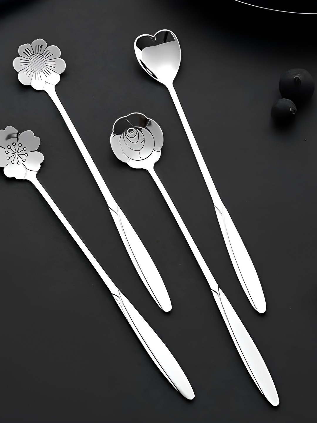 

SYGA Silver-Toned 4 Pieces Heart and Flower Shaped Stainless Steel Dessert Spoons