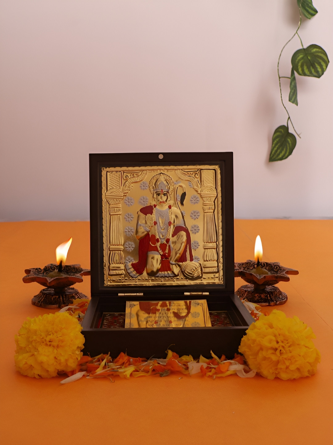 

INTERNATIONAL GIFT Gold-Toned Hanuman Charan Paduka Religious Foot Prints Pooja Essentials