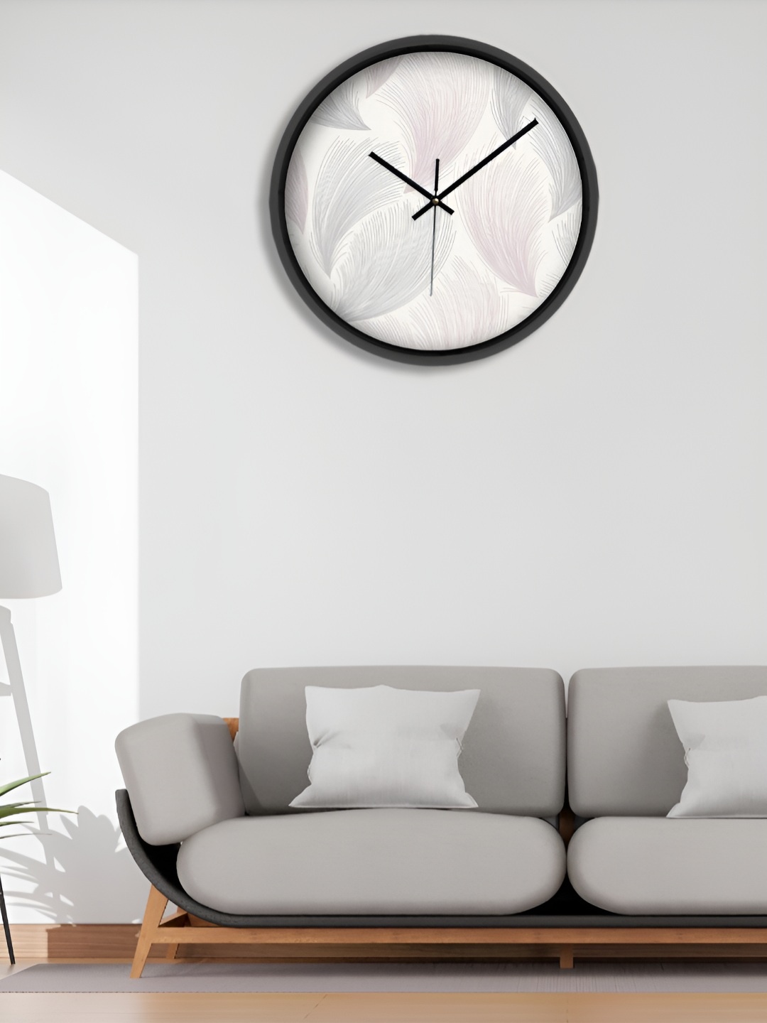 

OLIVE TREE Black & White Printed Round Shaped Contemporary Analogue Wall Clock