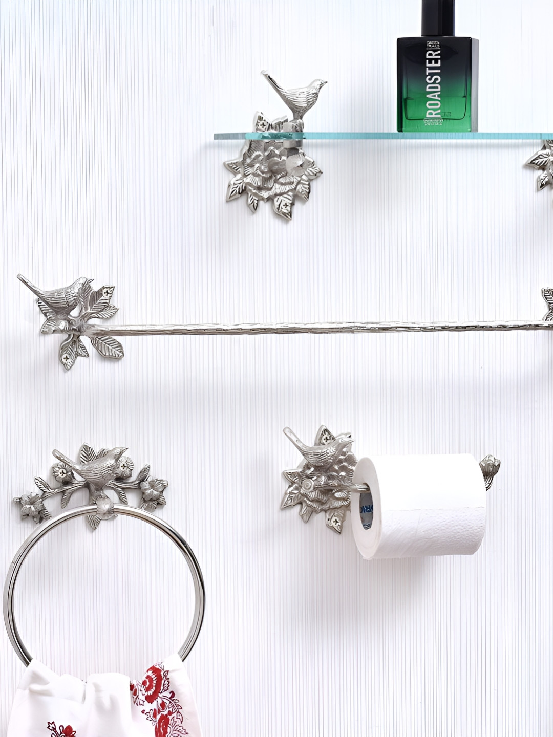 

Indianshelf Silver-Toned 5 Pieces Textured Brass Bath Accessories Set