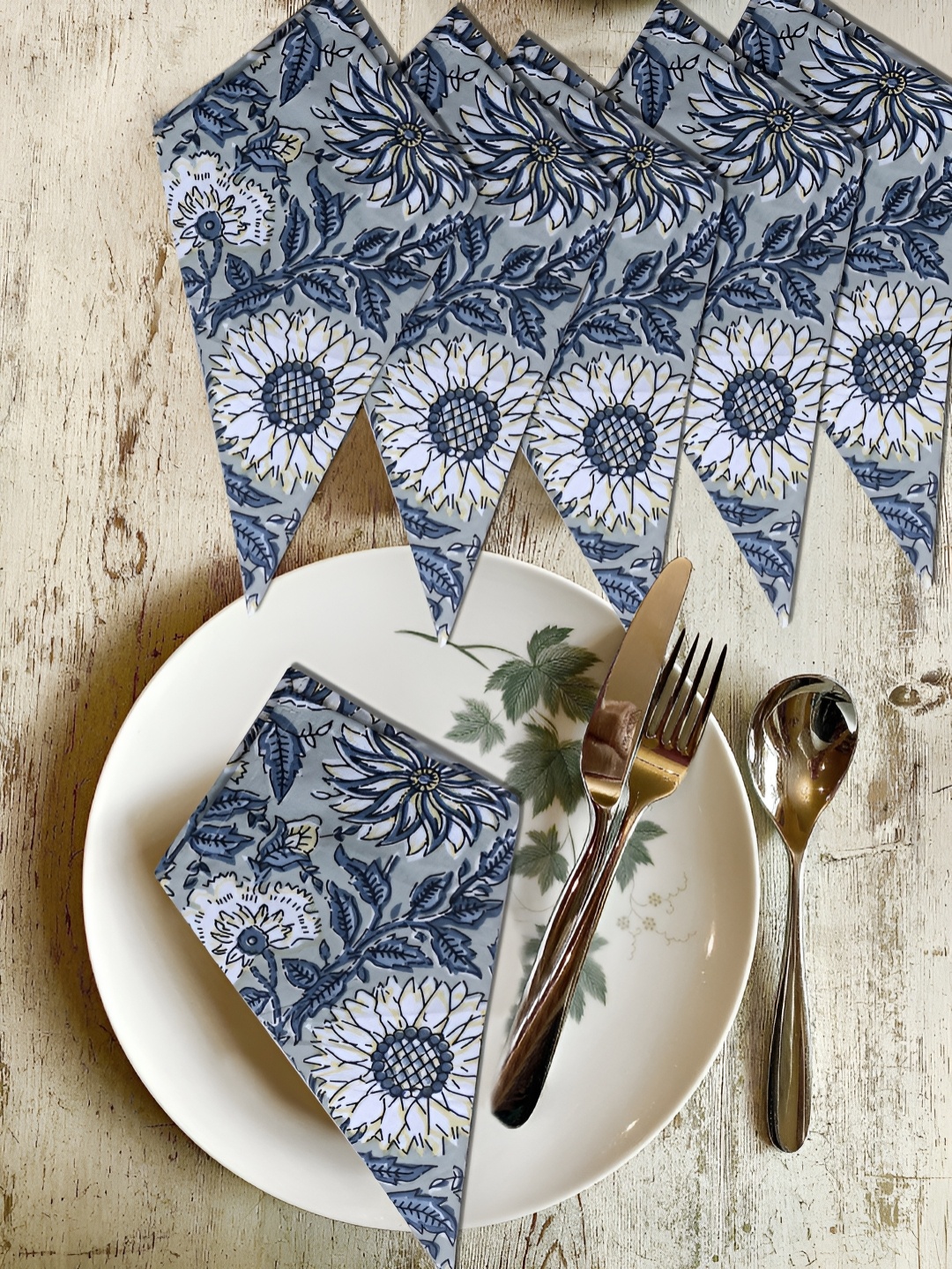 

Texstylers Green & Blue 6 Pieces Floral Printed Pure Cotton Table Napkins