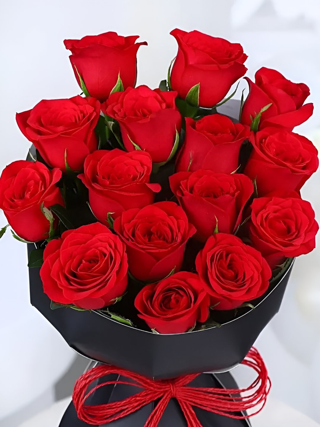 

fnp 15-Pcs Red Roses Fresh Flowers Bouquet