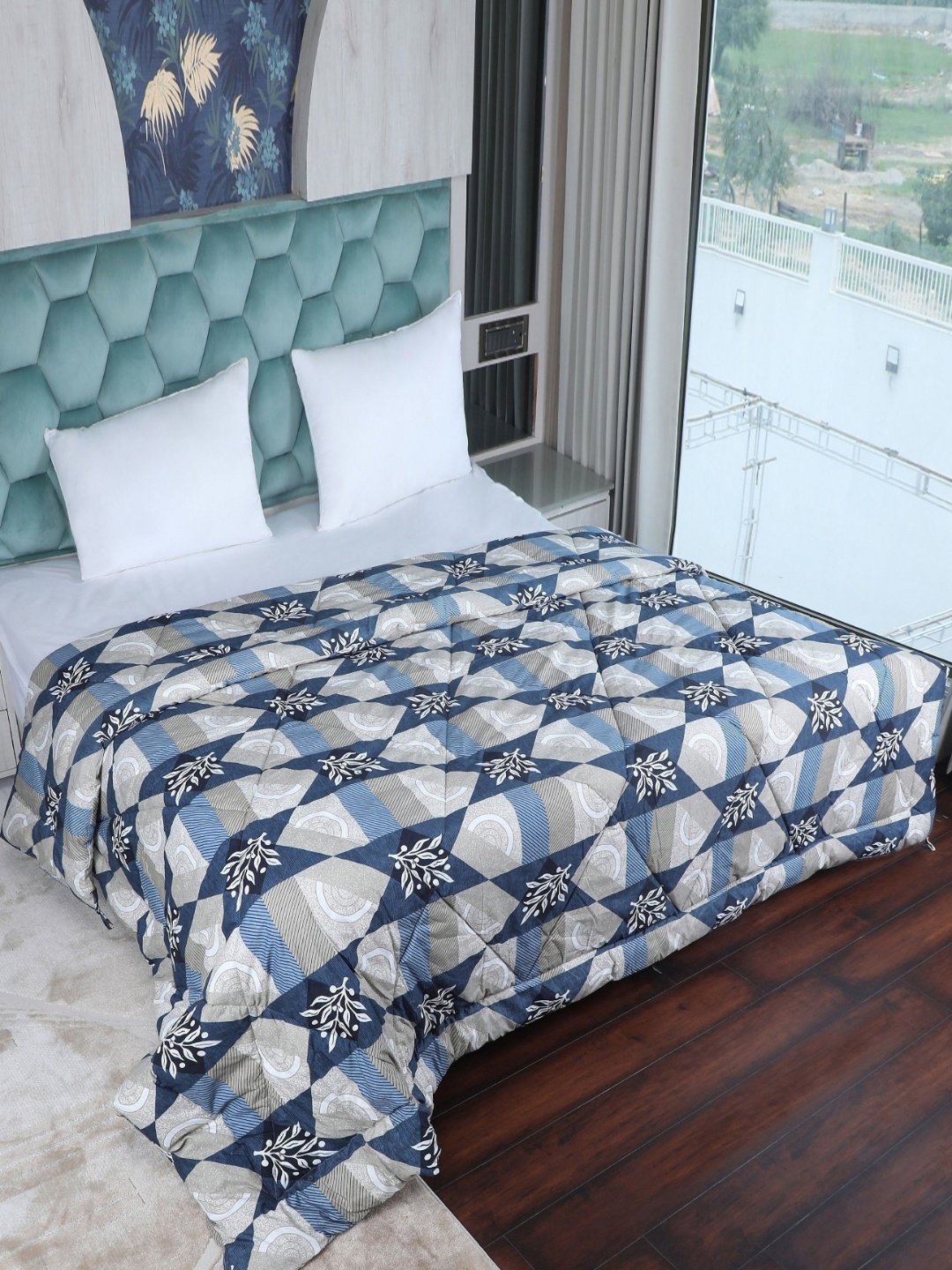 

AJISH Grey & Navy Blue Floral Mild Winter 233 GSM Single Bed Comforter