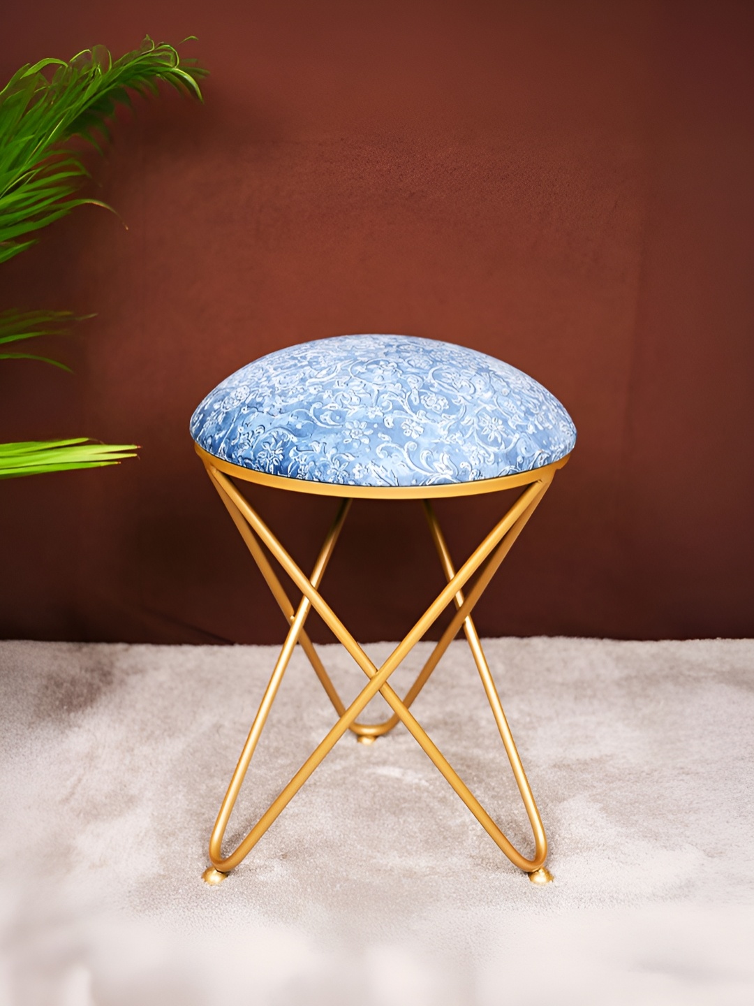 

Decoghar Blue & White Floral Printed Round Shaped Stool
