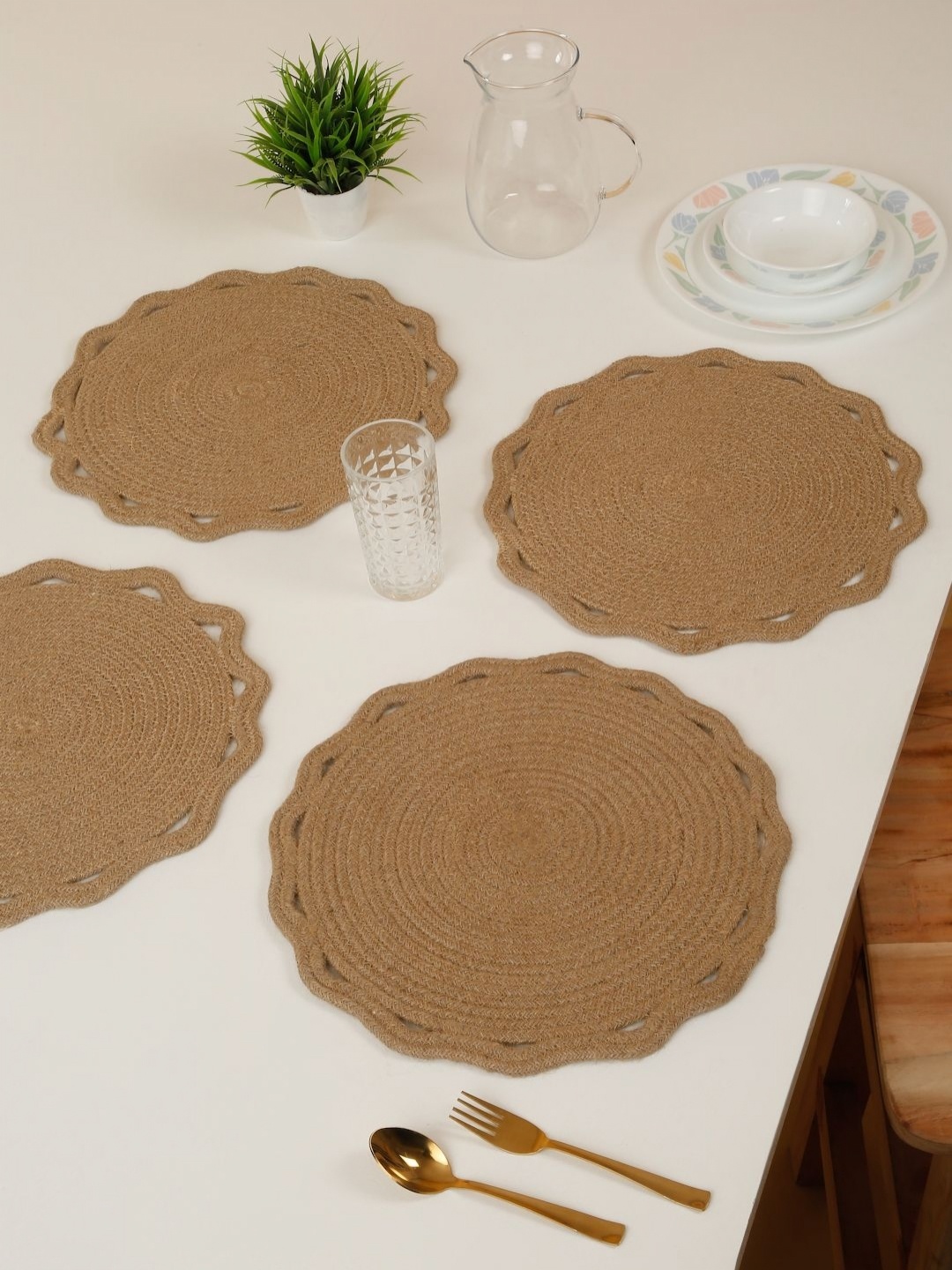 

HOSTA HOMES 4-Pcs Beige Jute Reversible Placemats