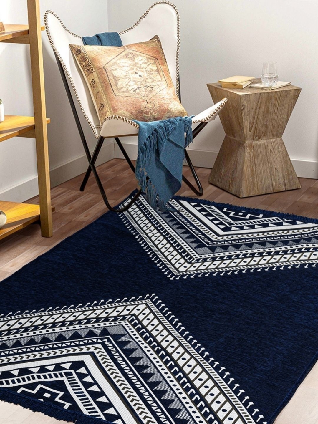 

VAS COLLECTIONS Blue & Cream Colored Geometric Printed Velvet No Shredding Carpet