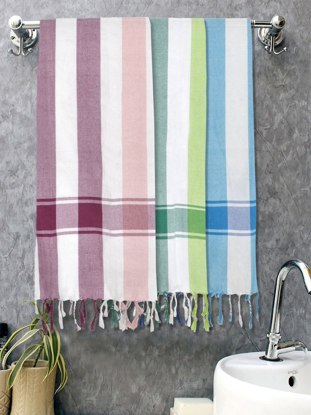 

FABINALIV White & Blue 3 Striped Cotton 225 GSM Bath Towel