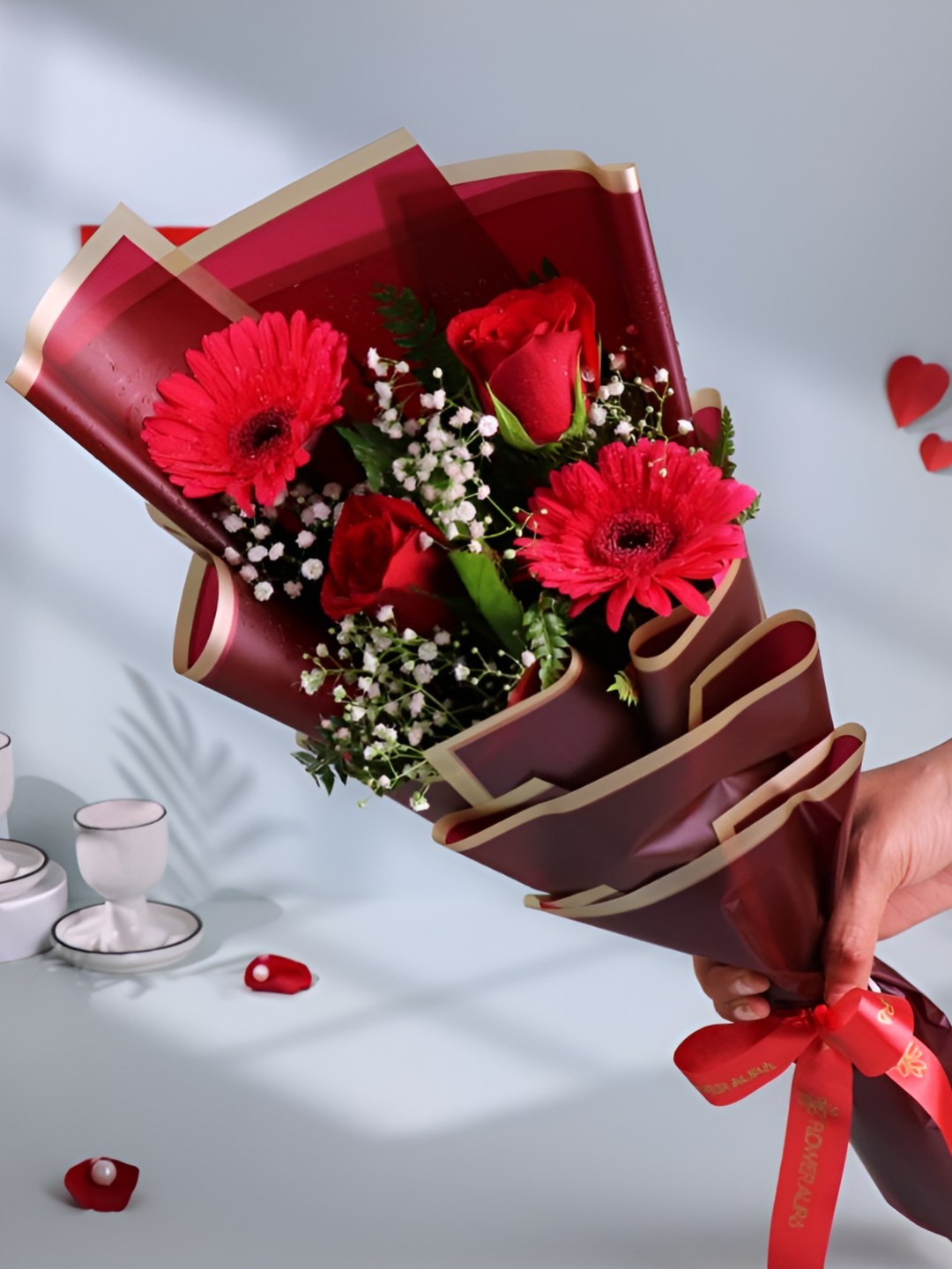 

Floweraura Red 4 Pieces Gerberas & Roses Fresh Flowers Bouquet