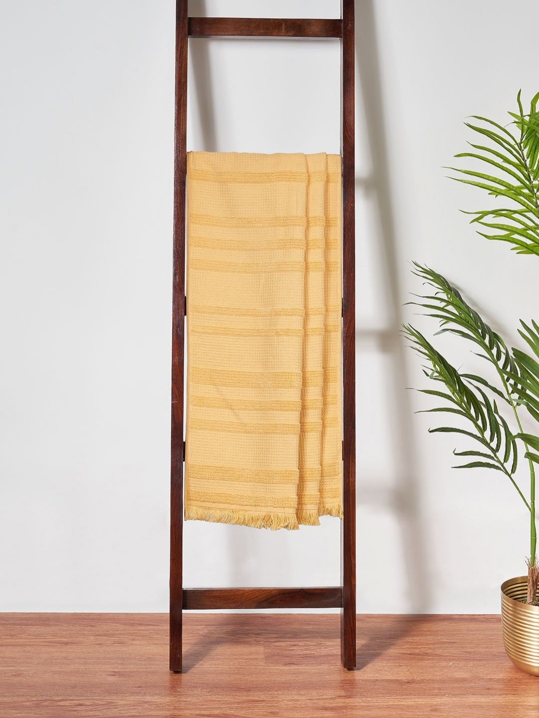 

Living scapes by Pantaloons Yellow 1 Striped Cotton 200 GSM Bath Towel