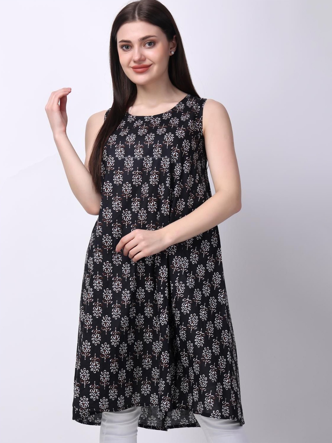 

VAAMII Women Cotton Longline Top, Black