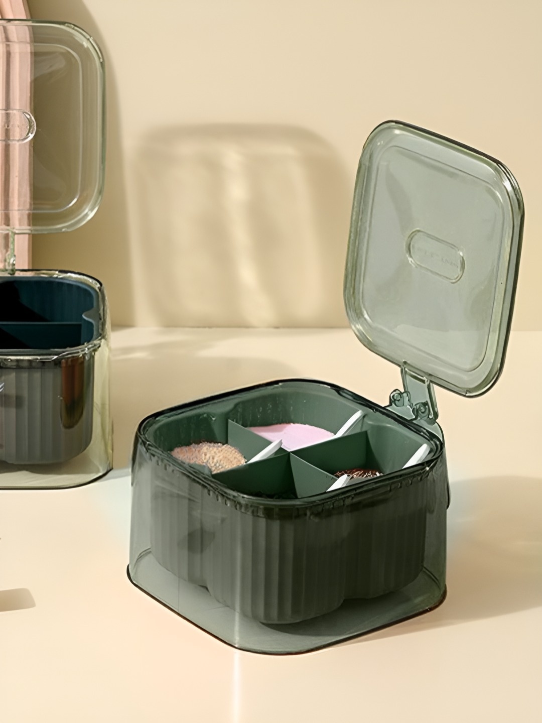 

DecorTwist Green 4-Compartment Easy to Clean Container