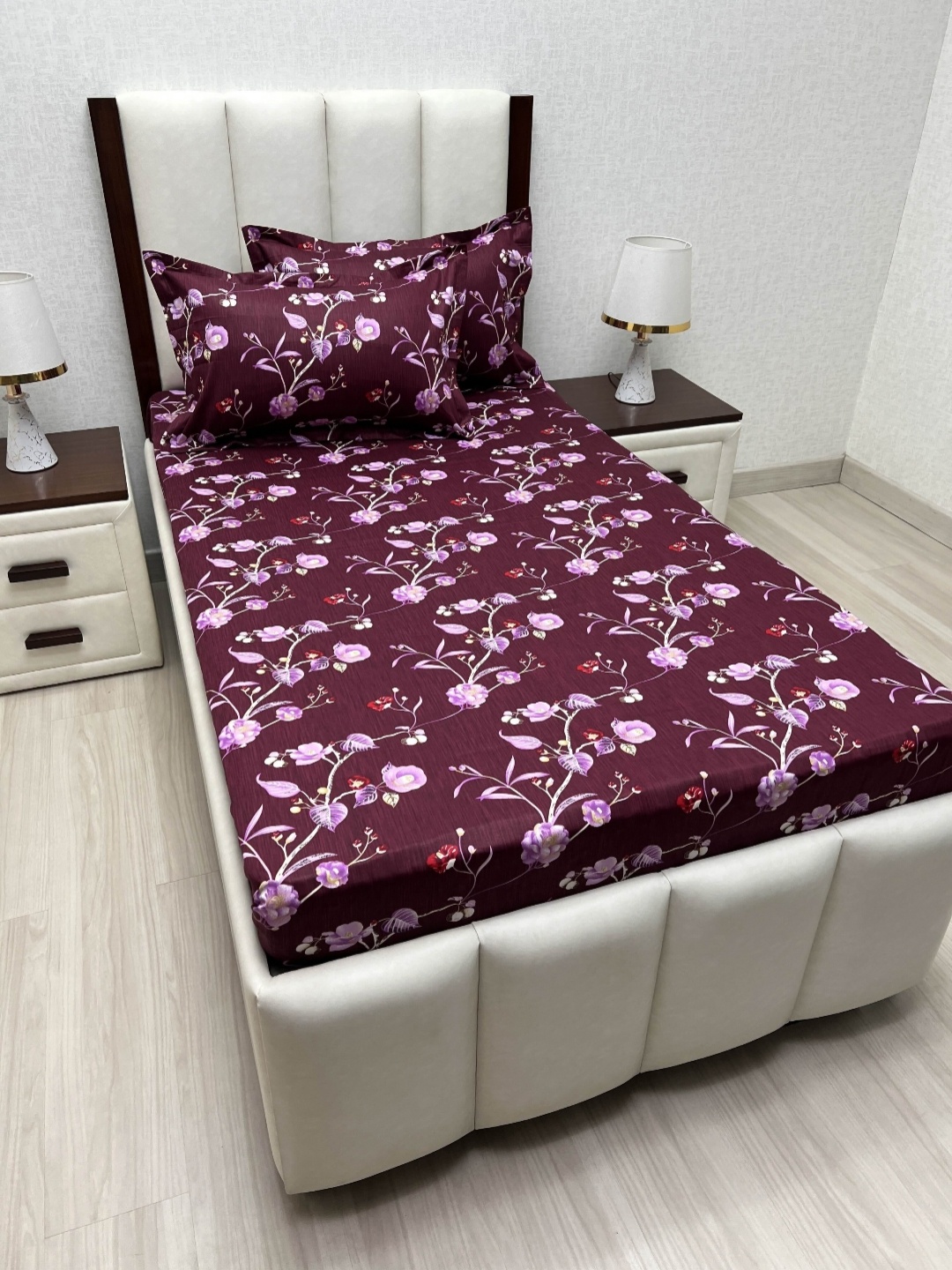 

Pure Decor Purple & Red Floral Pure Cotton 250 TC Single Bedsheet 1.73 m x 2.36 m