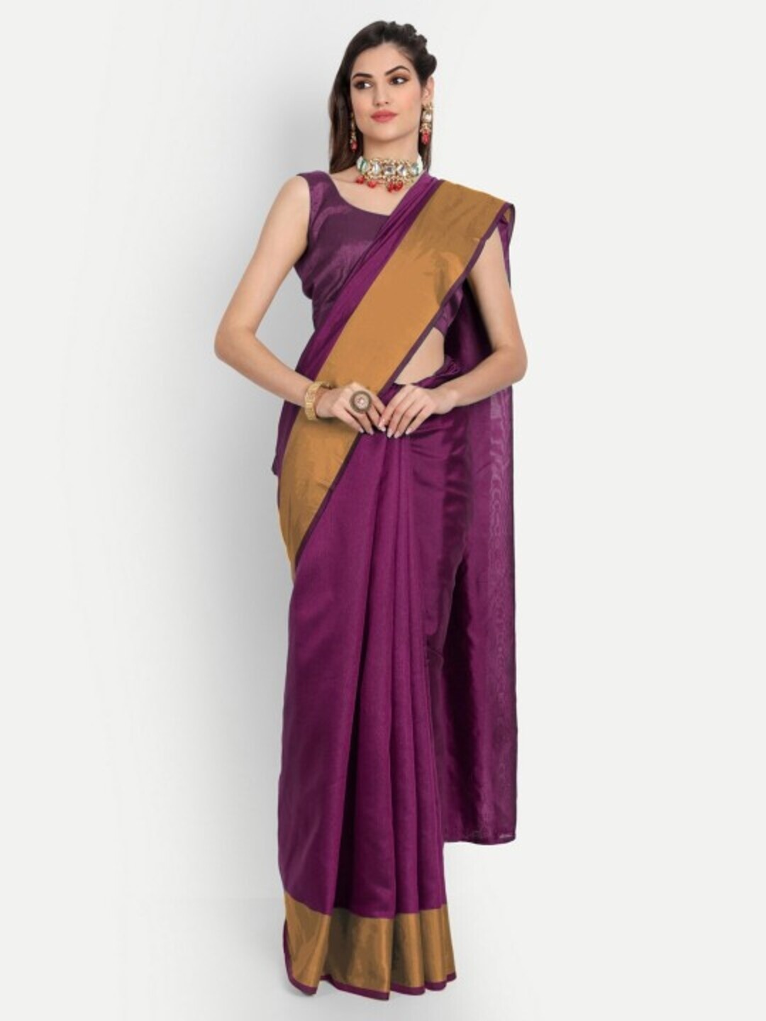 

VRAGI Solid Zari Border Saree, Burgundy