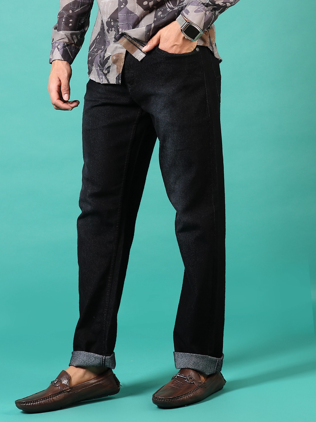 

V-Mart Men Cotton Mid-Rise Light Fade Stretchable Jeans, Black