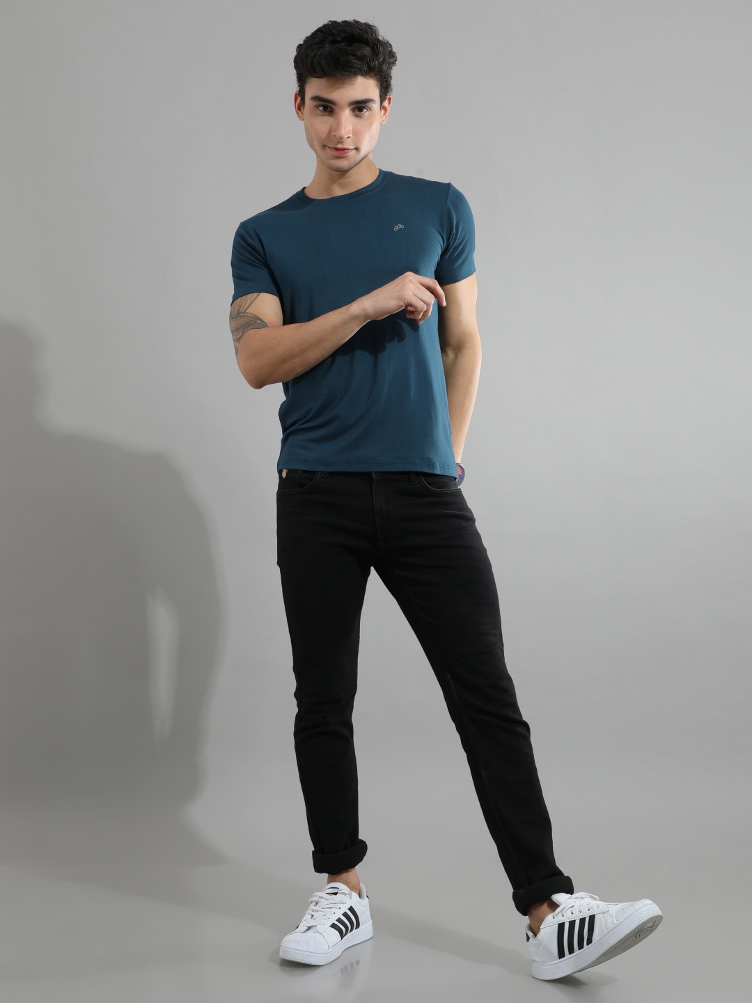 

GREEN AGE Men Solid Round Neck Bamboo Slim Fit T-shirt, Teal