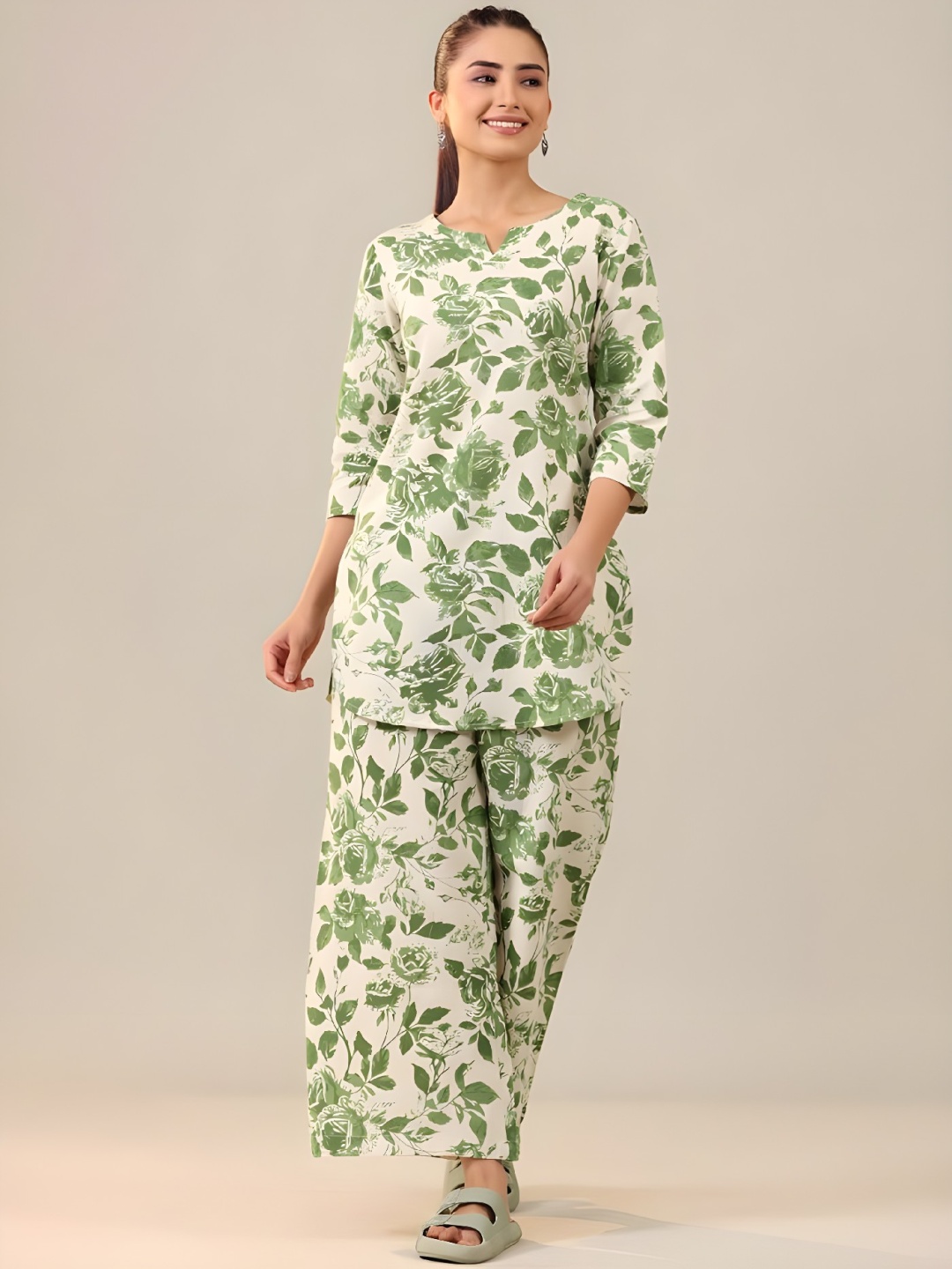 

Acriine Floral Printed Pure Cotton Notch-Neck Tunic With Palazzo, Green