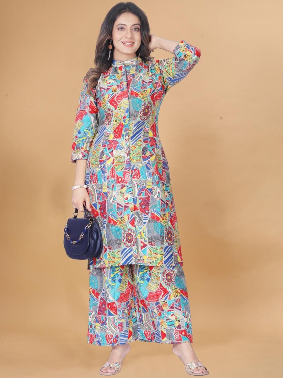 

BAESD Women Floral Printed Regular Kurta with Palazzos, Grey
