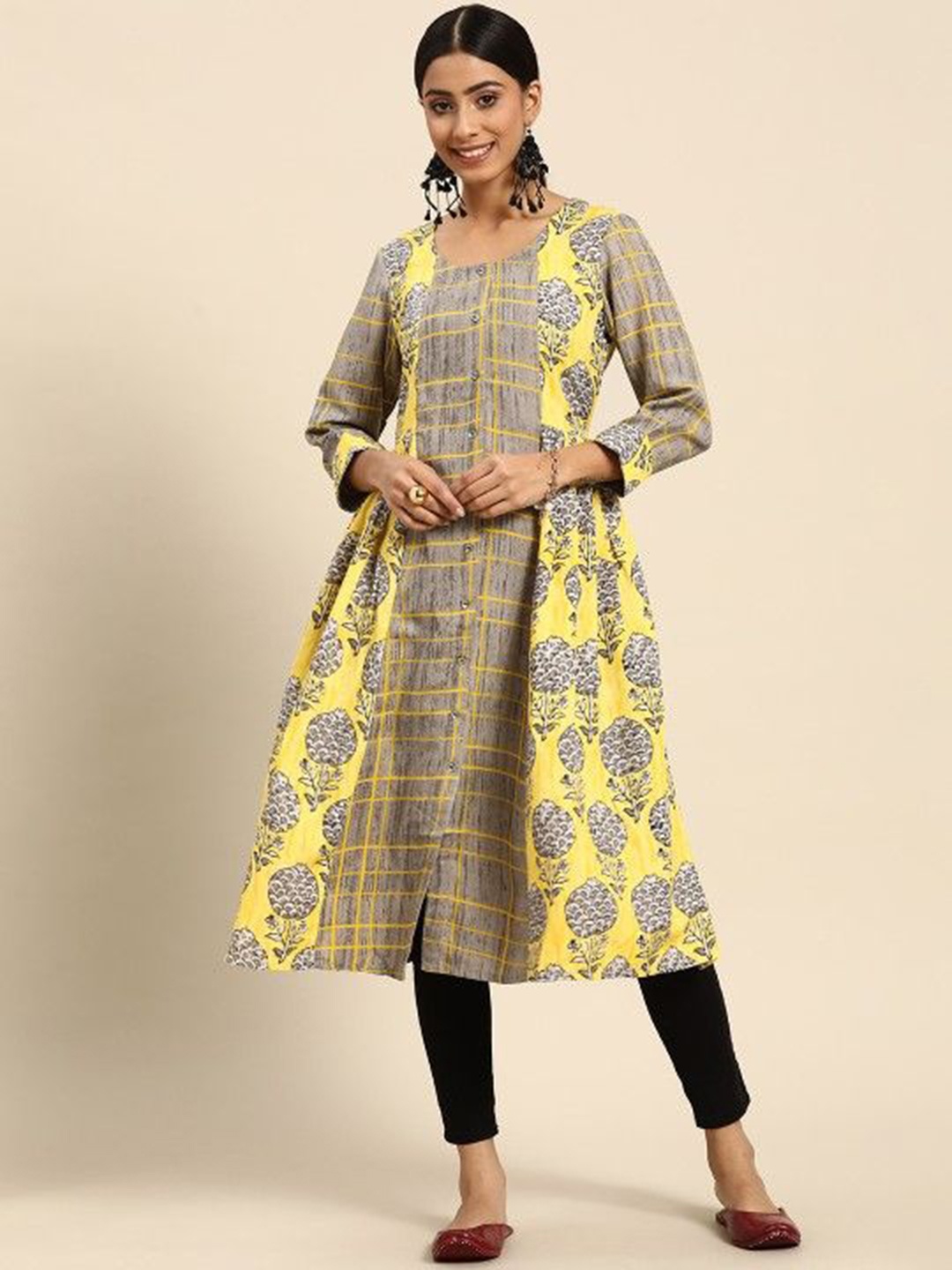 

Suha Women Ethnic Motifs Printed Round Neck Panelled Anarkali Kurta, Yellow