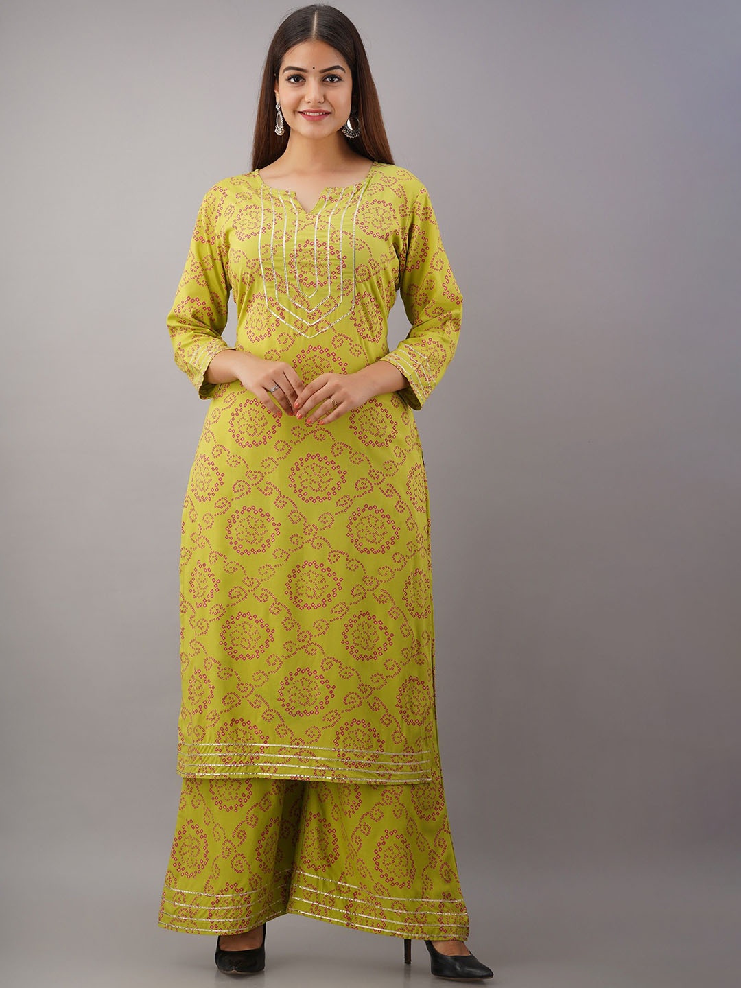 

SHAGUNA'S Bandhani Printed Notch-Neck Straight Gotta Patti Kurta With Palazzos, Lime green