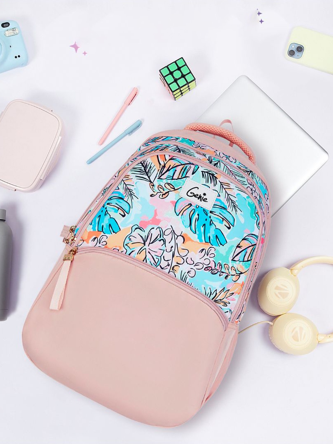 

Genie Women Graphic Backpack, Beige