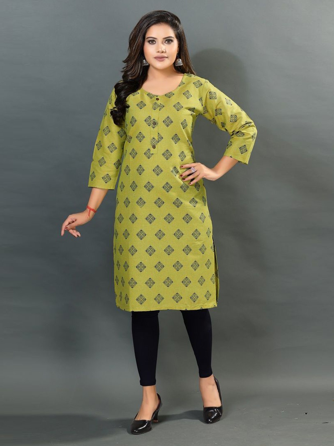 

DREAM & DZIRE Ethnic Motifs Printed Round Neck Pure Cotton Straight Kurta, Green