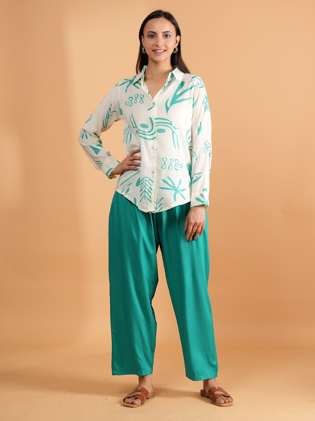 

NEYSA Printed Shirt Collar Shirt & Trouser, Green