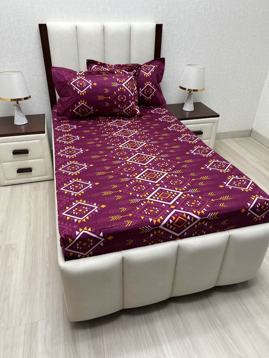 

Pure Decor Lounge Fur Purple Printed Pure Cotton 300 TC Single Bedsheet Set 1.73m x 2.36m