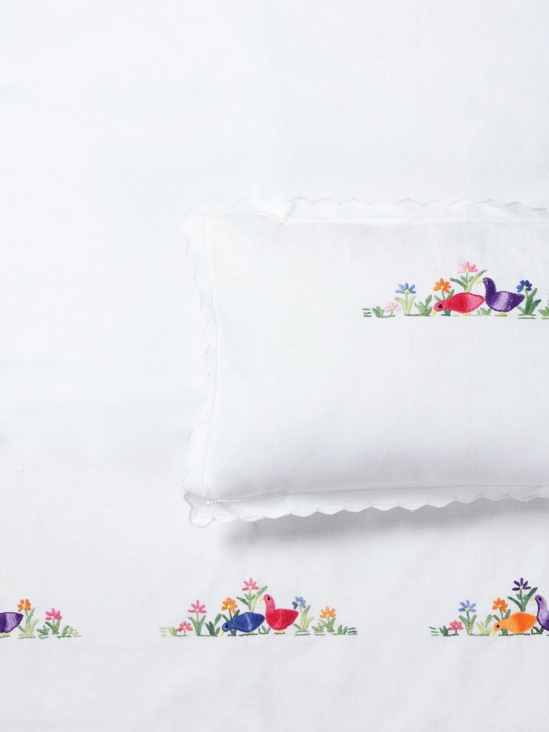 

Eyaas White & Purple Ethnic Motifs 200 TC Crib Bedsheet with 1 Pillow Covers