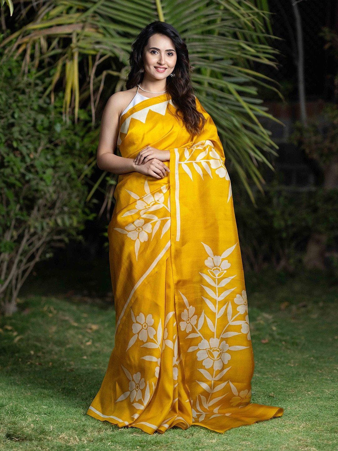 

Prasam Floral Printed Pure Silk Murshidabad silk Saree, Yellow