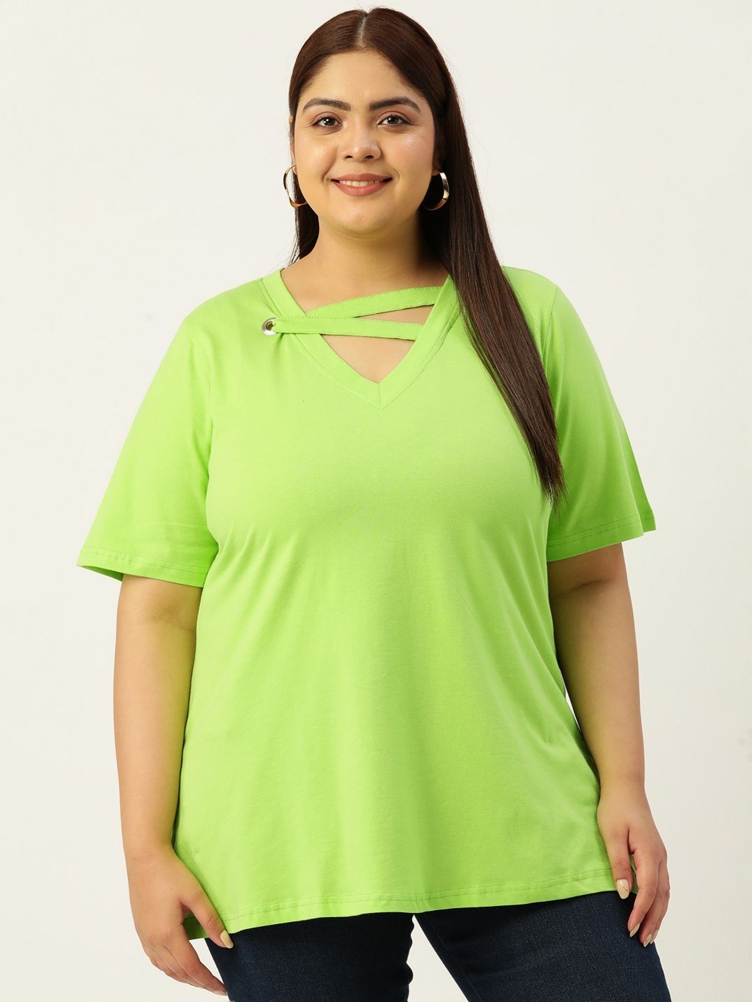 

theRebelinme Women Solid V-Neck Cotton T-shirt, Green