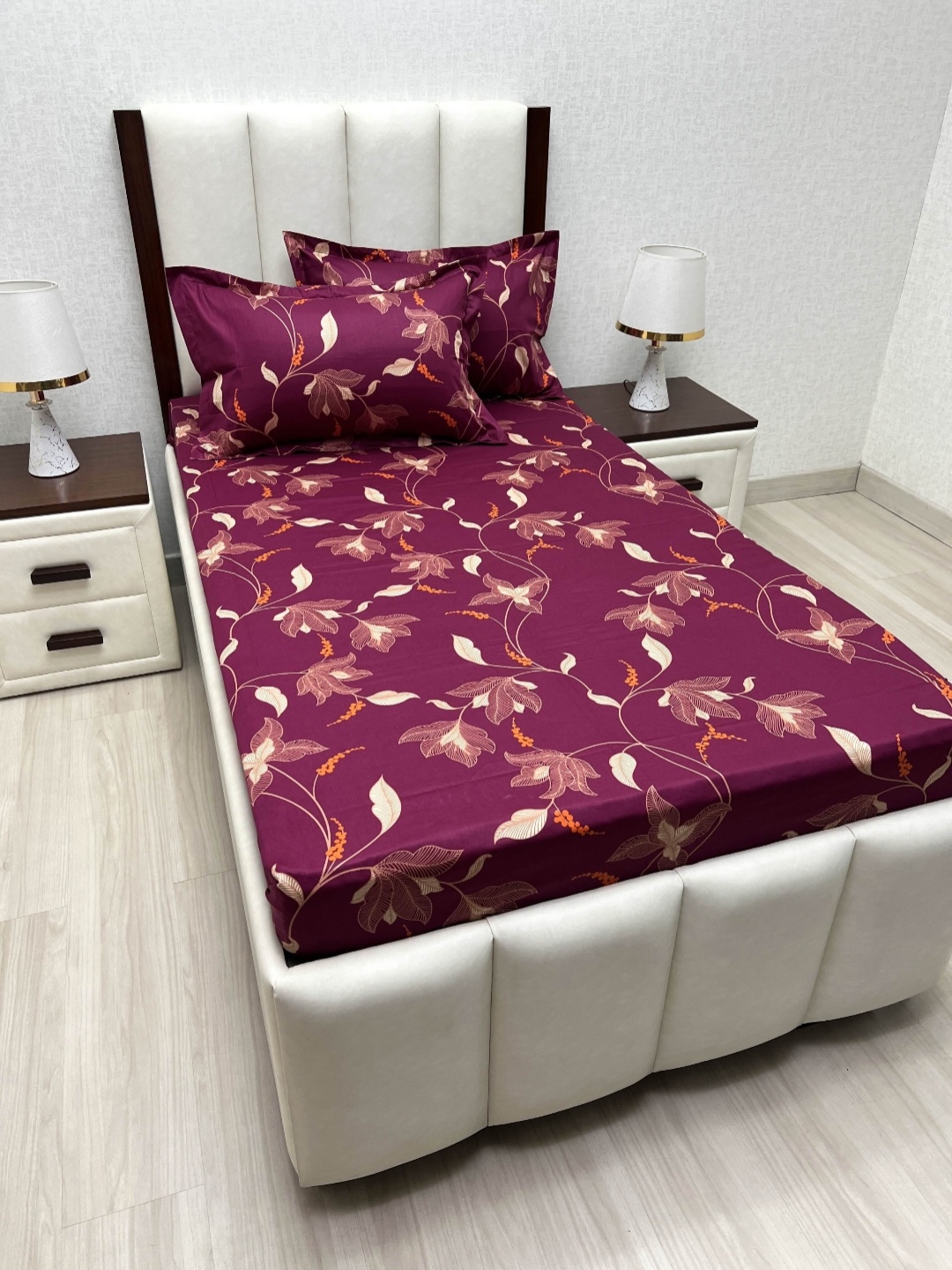 

Pure Decor Lounge Fur Purple Printed Pure Cotton 300 TC Single Bedsheet Set 1.73m x 2.36m